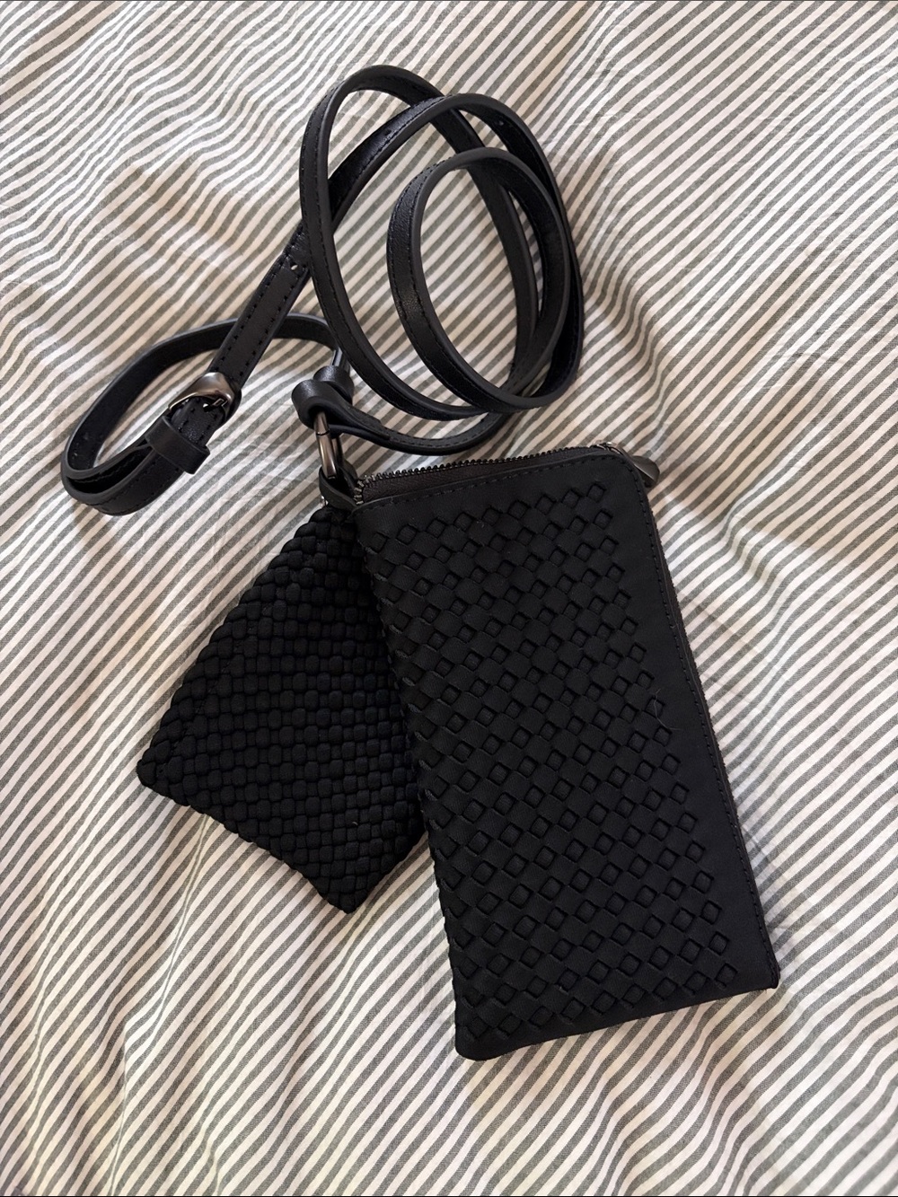 NWOT Naghedi • Black Neoprene Phone Case in Onyx - Picture 8 of 8